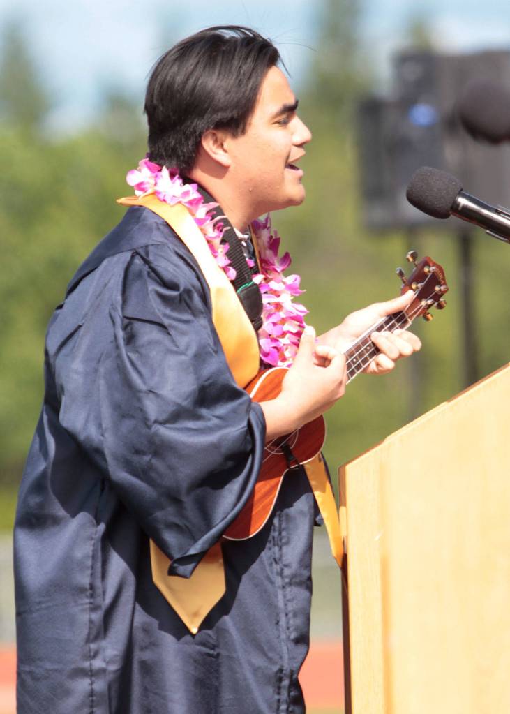 Pictures of pomp: Photos from the 2017 Bainbridge graduation ceremony | Photo gallery