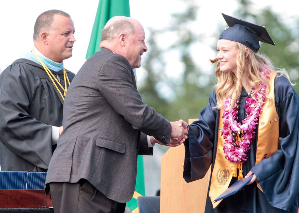 Pictures of pomp: Photos from the 2017 Bainbridge graduation ceremony | Photo gallery