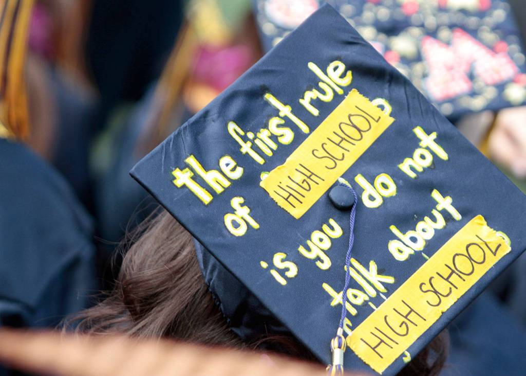 Pictures of pomp: Photos from the 2017 Bainbridge graduation ceremony | Photo gallery