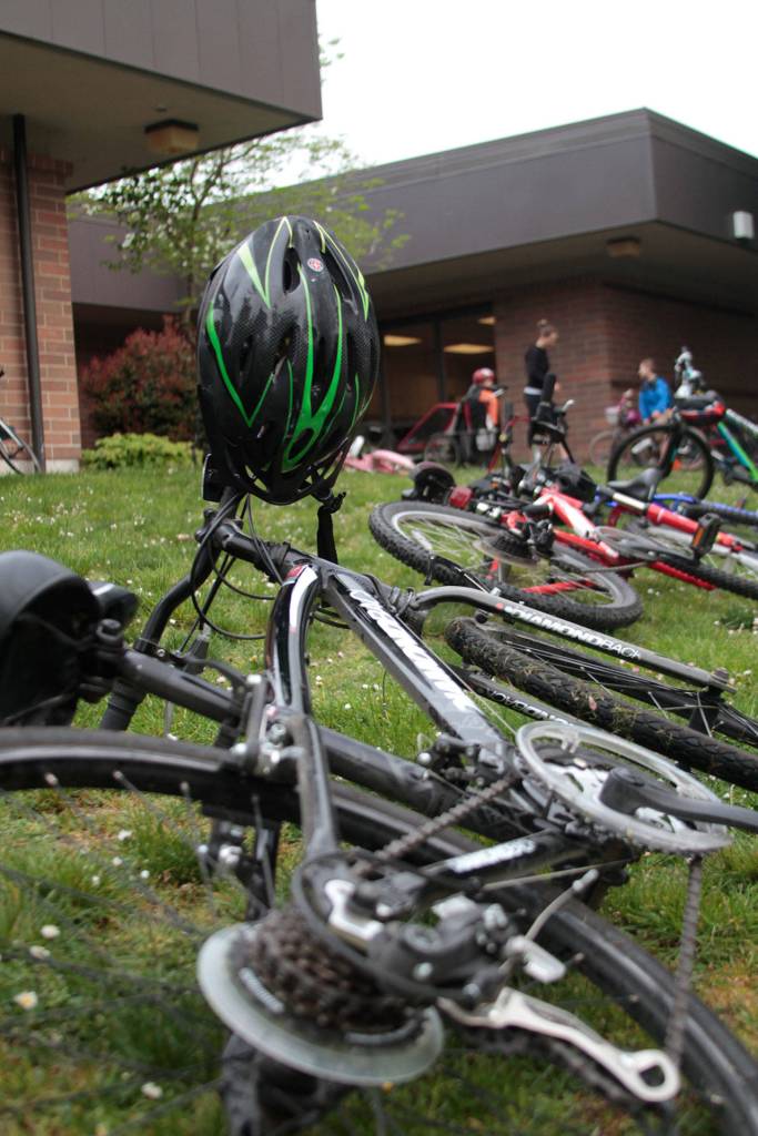 Pedal power: Bike to School Day is a big hit on Bainbridge