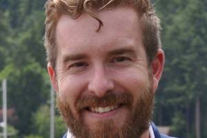 Tirman gets nod from carpenters in Bainbridge council race