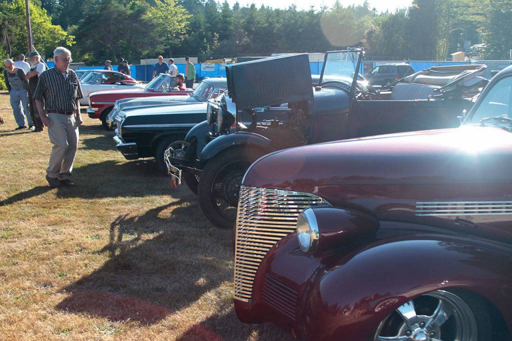 Catch a glimpse of the Classic Car Cruise-In | Photo gallery