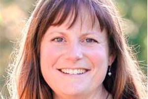 Bainbridge voters pick Jakubik, Wakefield to advance to November election