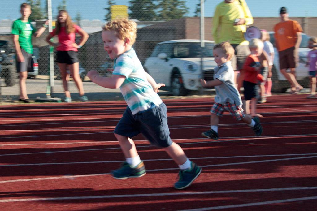 Competition, weather, heats up at fourth All-Comers track meet | Photo gallery