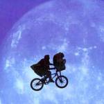 “E.T.” flies back up on the big screen