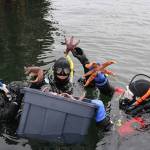 Islanders go deep to save sea life | Photo gallery