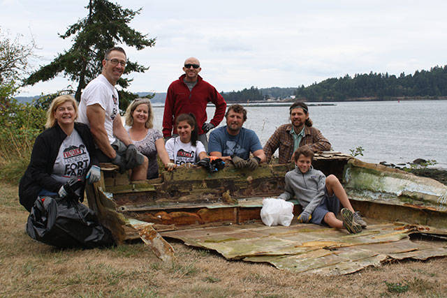 Annual Bainbridge beach cleanup day | Photo gallery