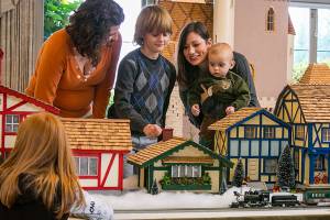 Bloedel Reserve returns Holiday Village display