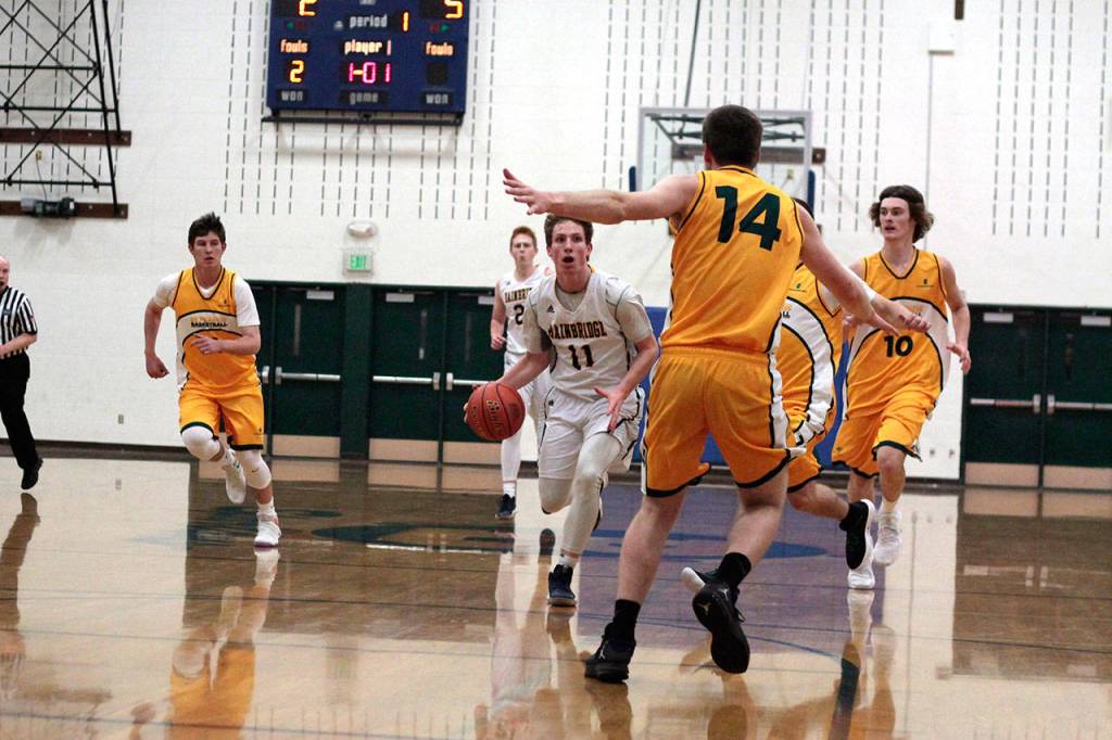 Boys down 76-65 against hoop-savvy visitors from Australia | Photo gallery