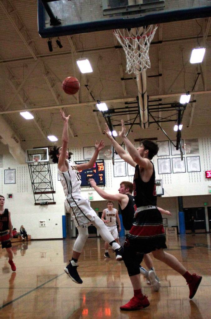 BHS boys suffer defeat in matchup with Ballard Beavers | Photo gallery