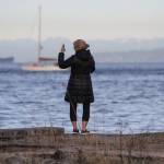 Sun, shore, sails and selfies | Photo of the day 1.14