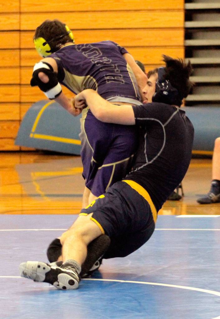 Bainbridge grapplers wrestle to fifth place at 2018 Island Invitational | Photo gallery