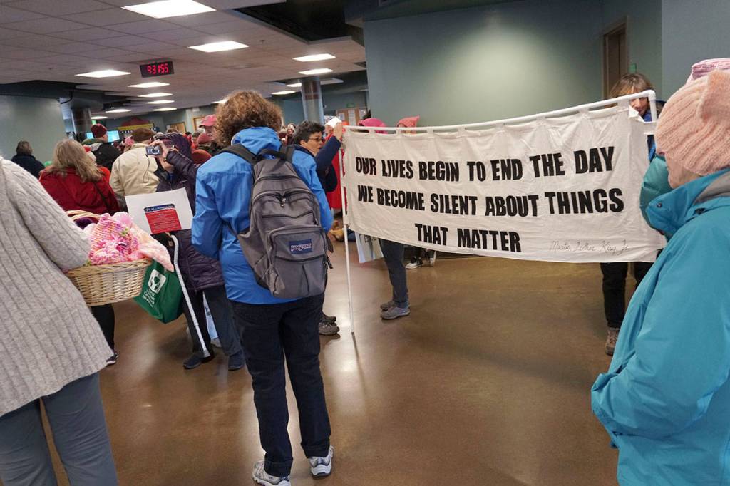High hopes, busy feet: Bainbridge heads off to the second Women’s March | Photo gallery
