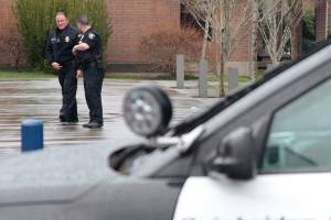 Lockdown at Bainbridge High | Photo of the day 2.28