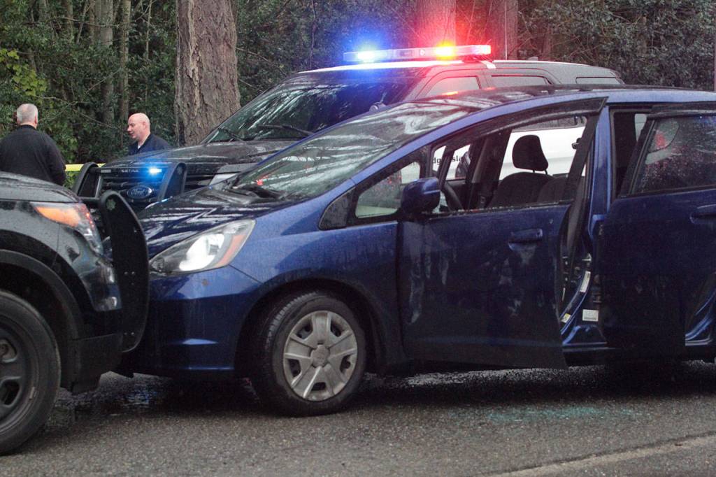 School lockdown leads to frantic manhunt | Photo gallery