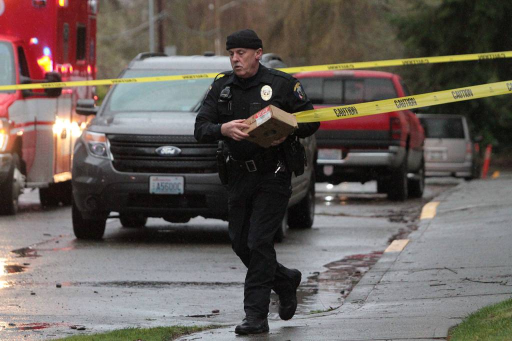 School lockdown leads to frantic manhunt | Photo gallery