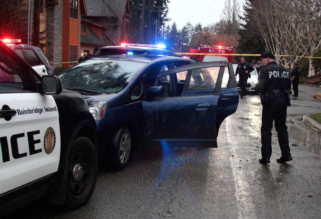 School lockdown leads to frantic manhunt | Photo gallery