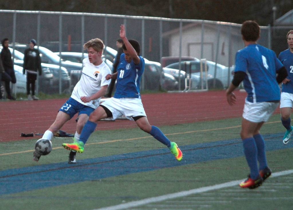 Spartan boys suffer against Seattle Prep in soccer setback | Photo gallery