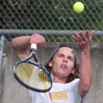 Lions dominate in tennis
