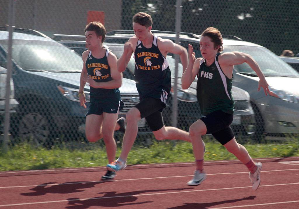 A fine finale: Year’s last home track meet sees super showing by Spartans | Photo gallery
