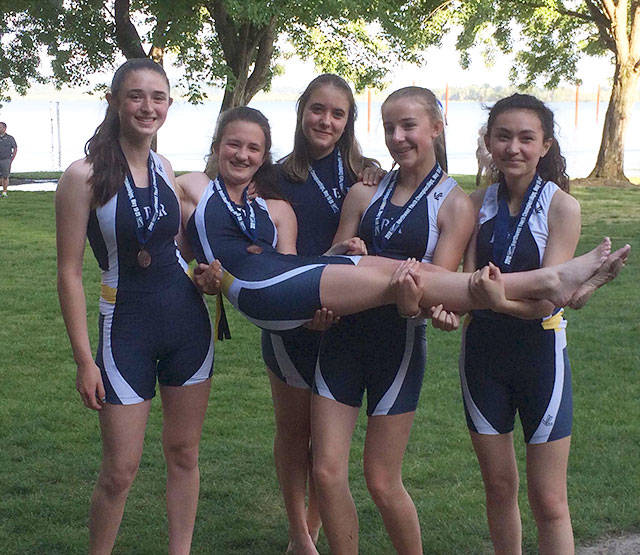 Photo courtesy of Viviana Van Ness                                Bainbridge Island Rowings Womens Novice 4+.