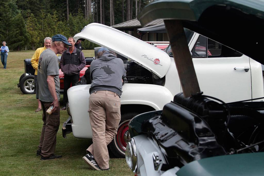 Let’s cruise: Year’s first car show returns to BI | Photo gallery