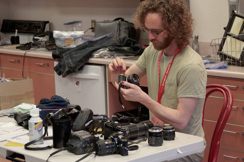 Sneek a peek: Behind the scenes at the Rotary auction | Photo gallery