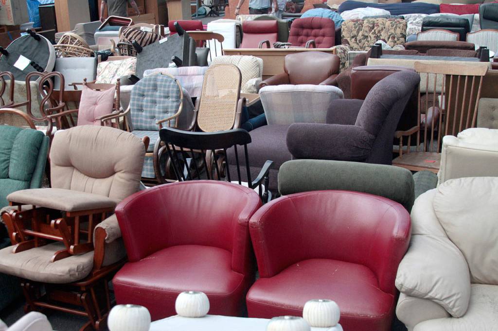 Sneek a peek: Behind the scenes at the Rotary auction | Photo gallery