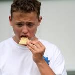 That’s a some mouthful | Photo of the day 7.4