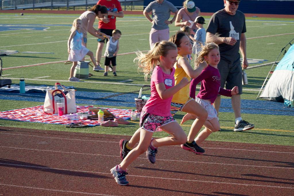 Still swiftly: Kiwanis All-Comers Track Meet draws a speedy, spirited crowd | Photo gallery