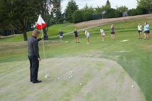 Putt her here | Photo of the day 8.30