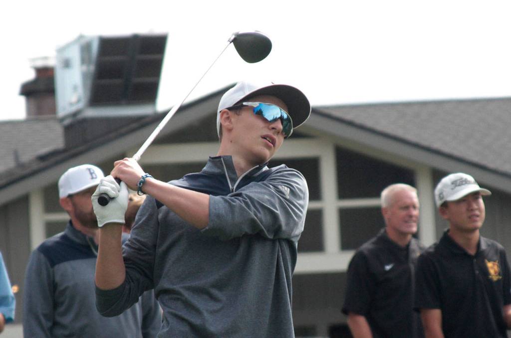 Boys host Lakeside in year’s first home golf match | Photo gallery