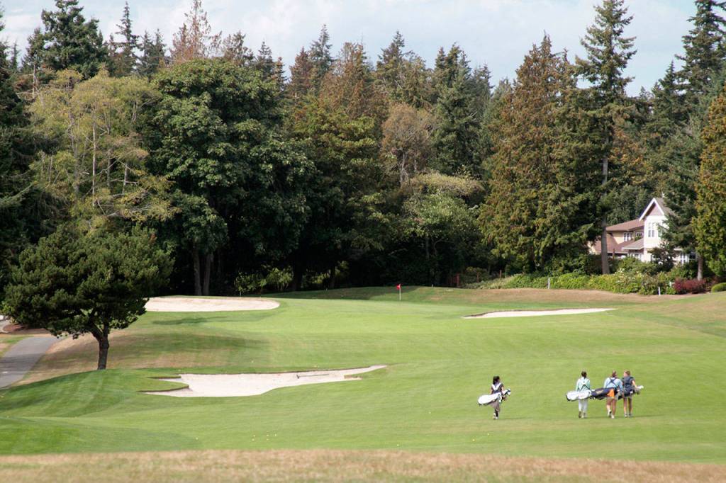 BHS girls best Lakeside in year’s first home golf match | Photo gallery