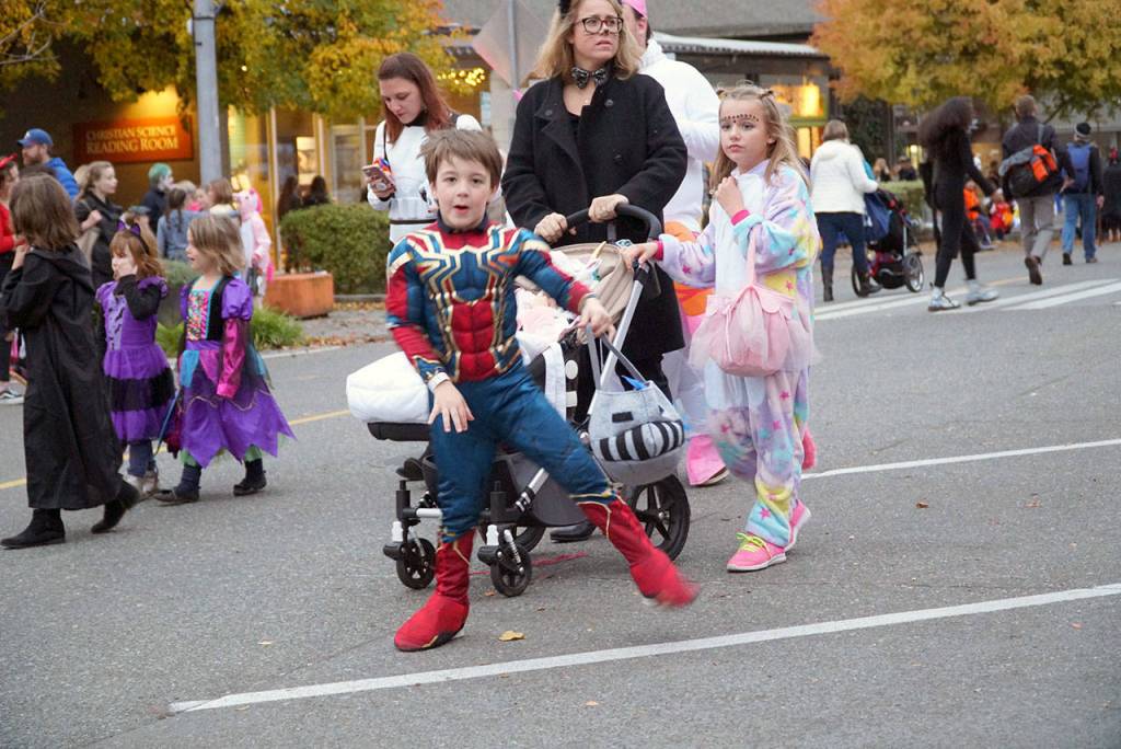 Wicked walk: Images from trick-or-treat night downtown | Photo gallery