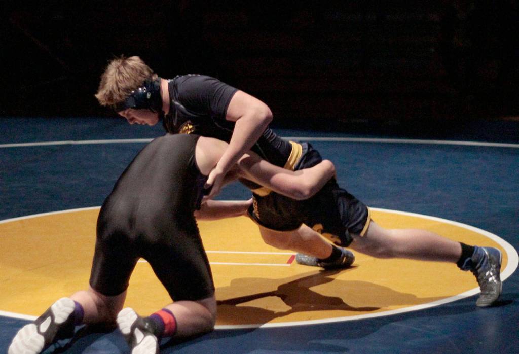 Spartans 2-0 in year’s first home wrestling match | Photo gallery