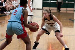 Bainbridge breezes to big b-ball win against Seahawks