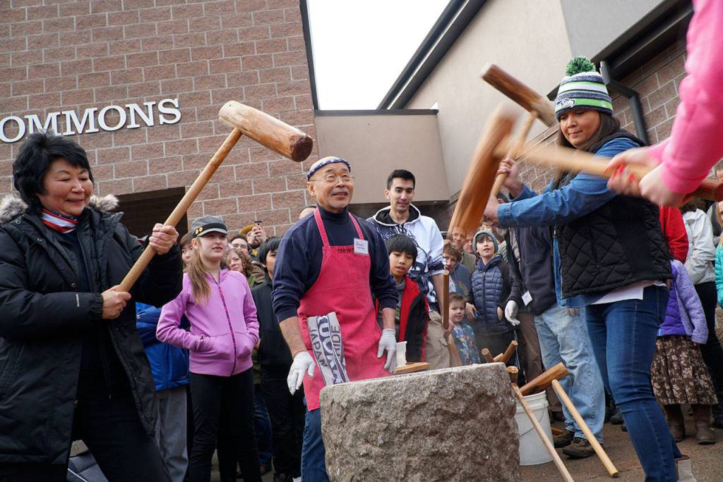 Mochi moments: Images from the 30th annual New Year’s gathering | Photo gallery