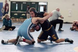 Islanders wrestle to eighth-place finish at Bainbridge-based tourney