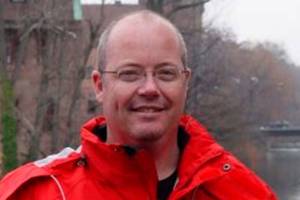 Author shares power of hope during return visit to Bainbridge