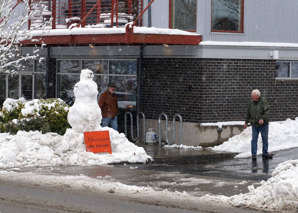 Mo’ snow: Photos of the final days of ‘Snowmageddon’ on BI | Photo gallery