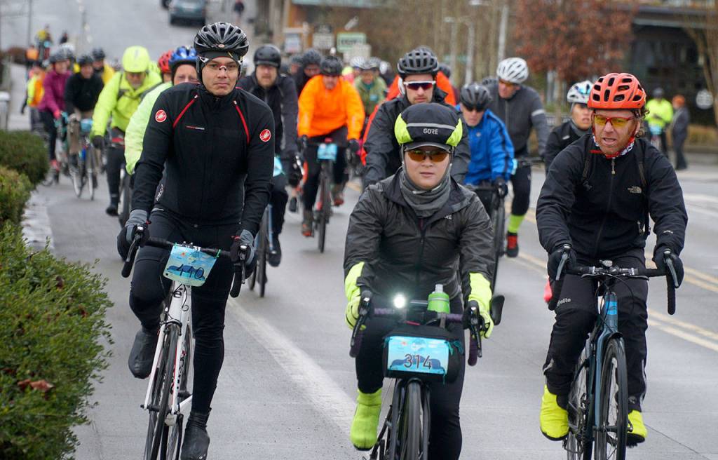 Chilly Hilly retakes island streets to start cycling season | Photo gallery