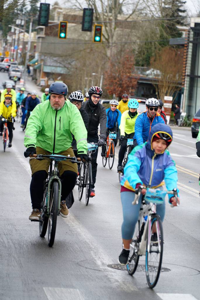 Chilly Hilly retakes island streets to start cycling season | Photo gallery