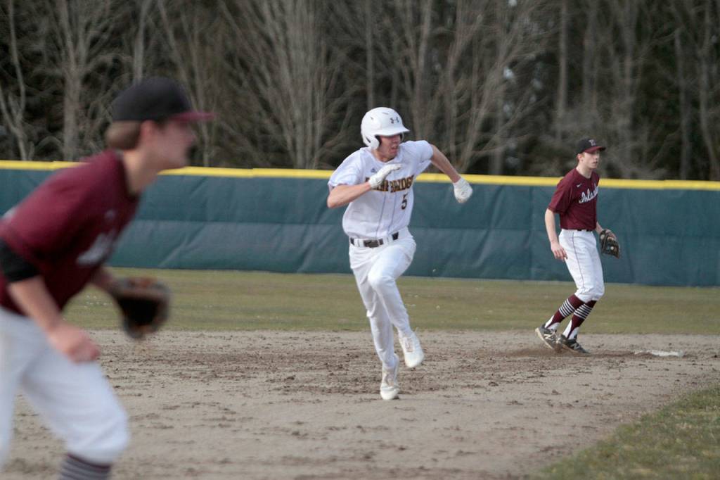 Spartan sluggers defeat Mercer Island 9-1 | Photo gallery