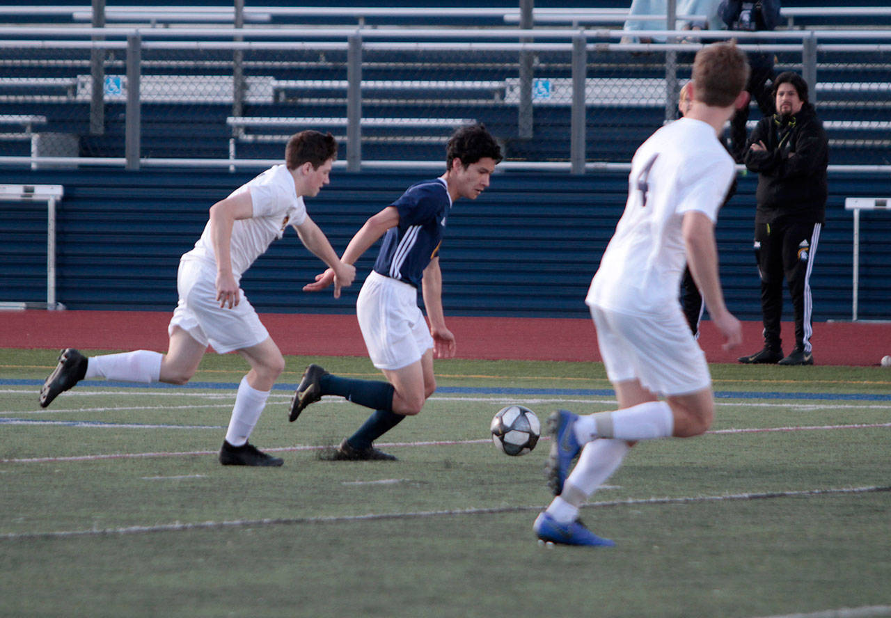 West Seattle bests BHS boys in soccer Senior Night slump | Photo gallery