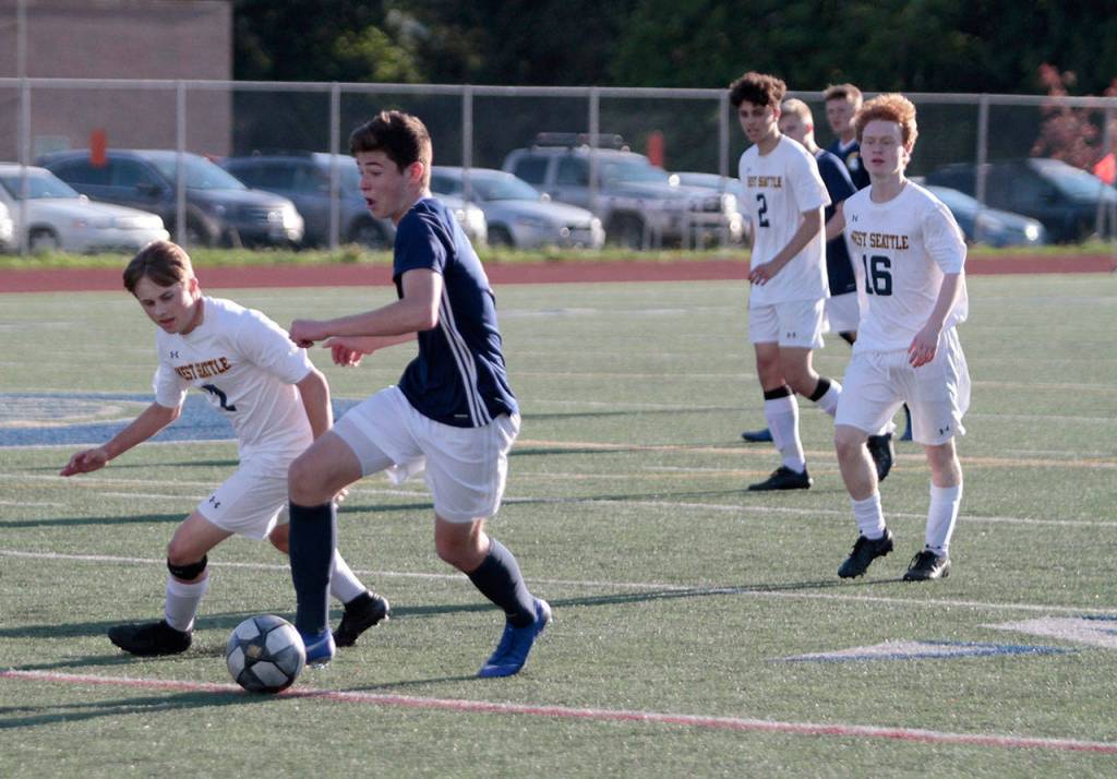 West Seattle bests BHS boys in soccer Senior Night slump | Photo gallery
