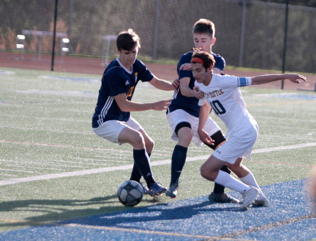West Seattle bests BHS boys in soccer Senior Night slump | Photo gallery