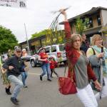 Quirky, secretive Scotch broom parade returns to Winslow | Photo gallery