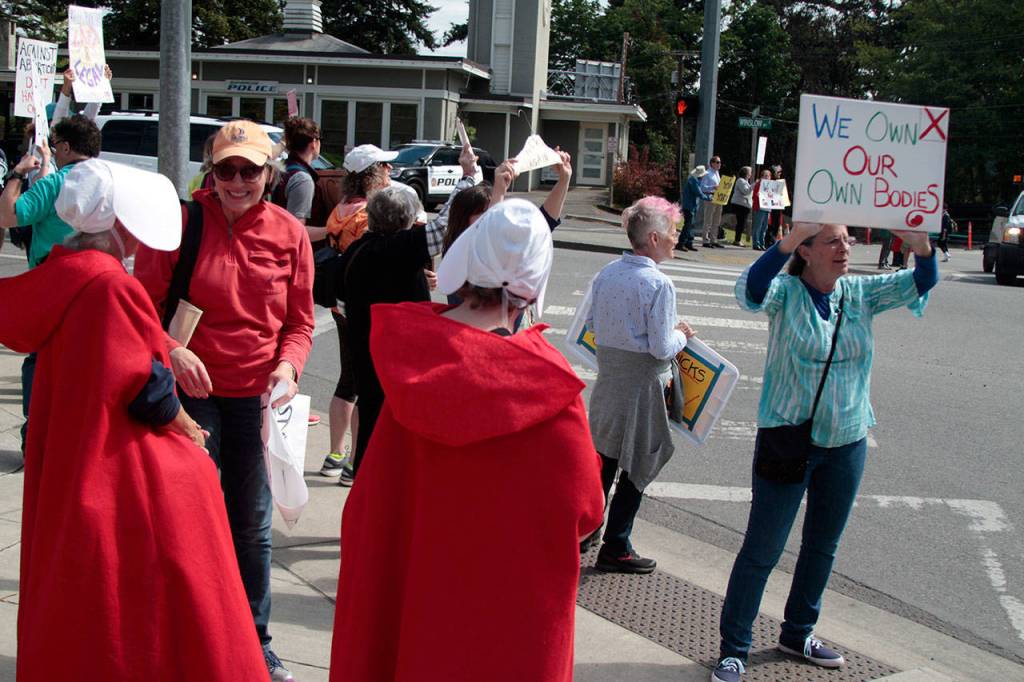 Pro-choice rally takes to Winslow waypoint protesting radical abortion laws | Photo gallery