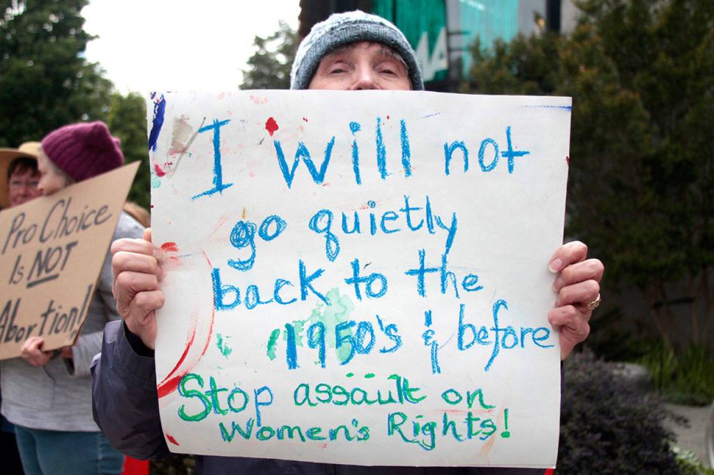 Pro-choice rally takes to Winslow waypoint protesting radical abortion laws | Photo gallery