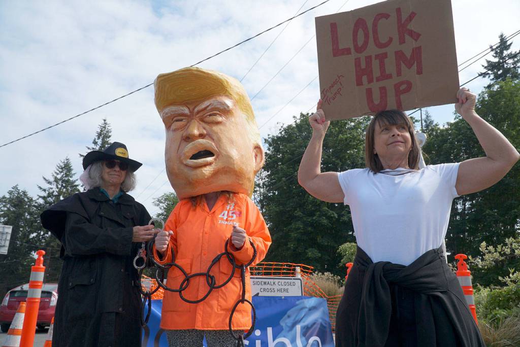 Winslow demonstrators call for Trump impeachment | Photo gallery